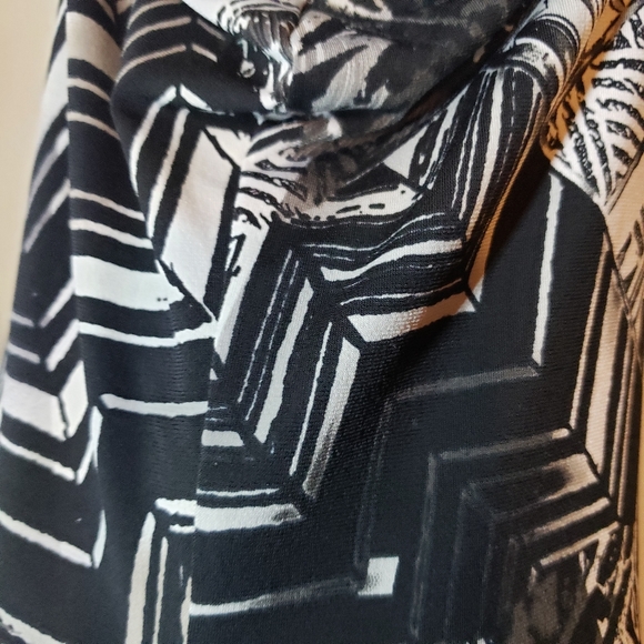 Clientele stretch black and white hoodie - Picture 6 of 8